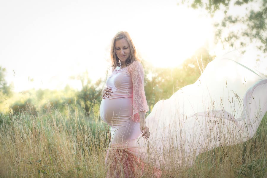 Photographe maternité : grossesse et nouveau-né Angers 