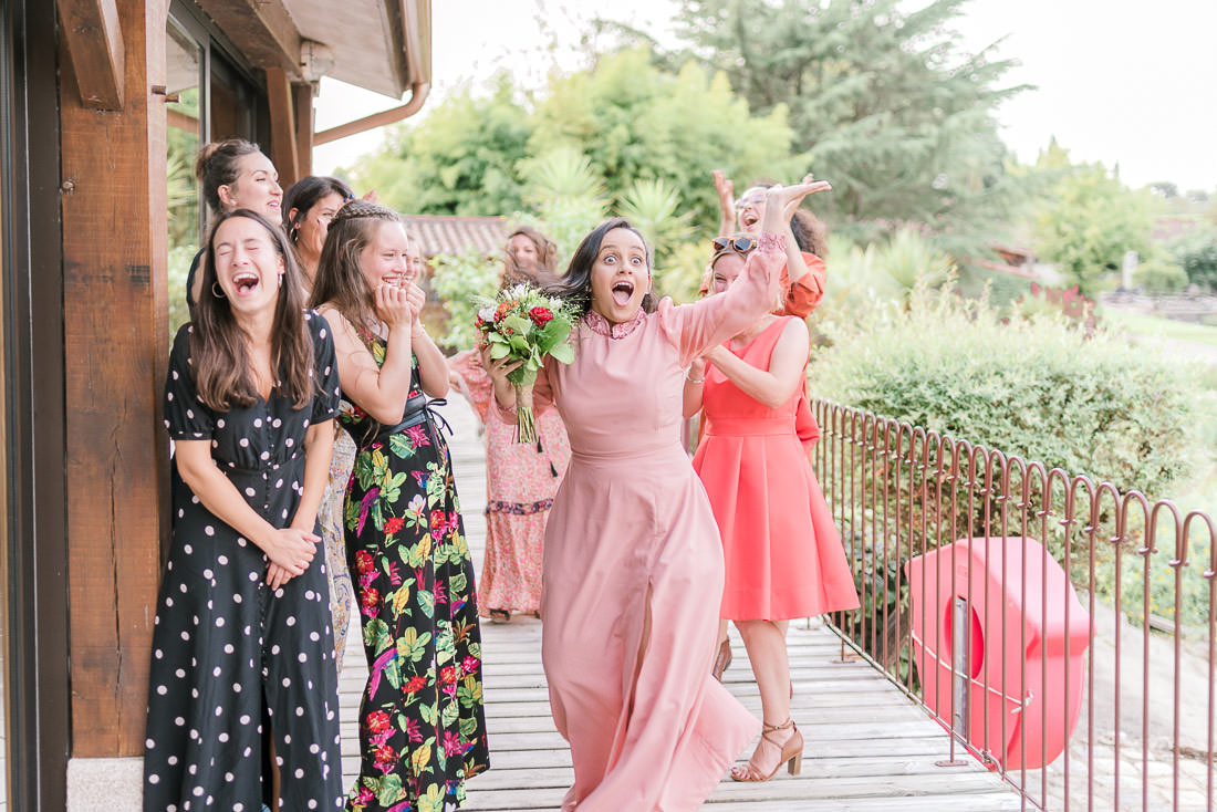 lancer de bouquet mariée