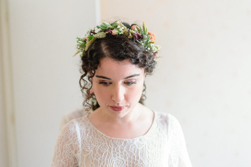 une mariée en robe bohème 