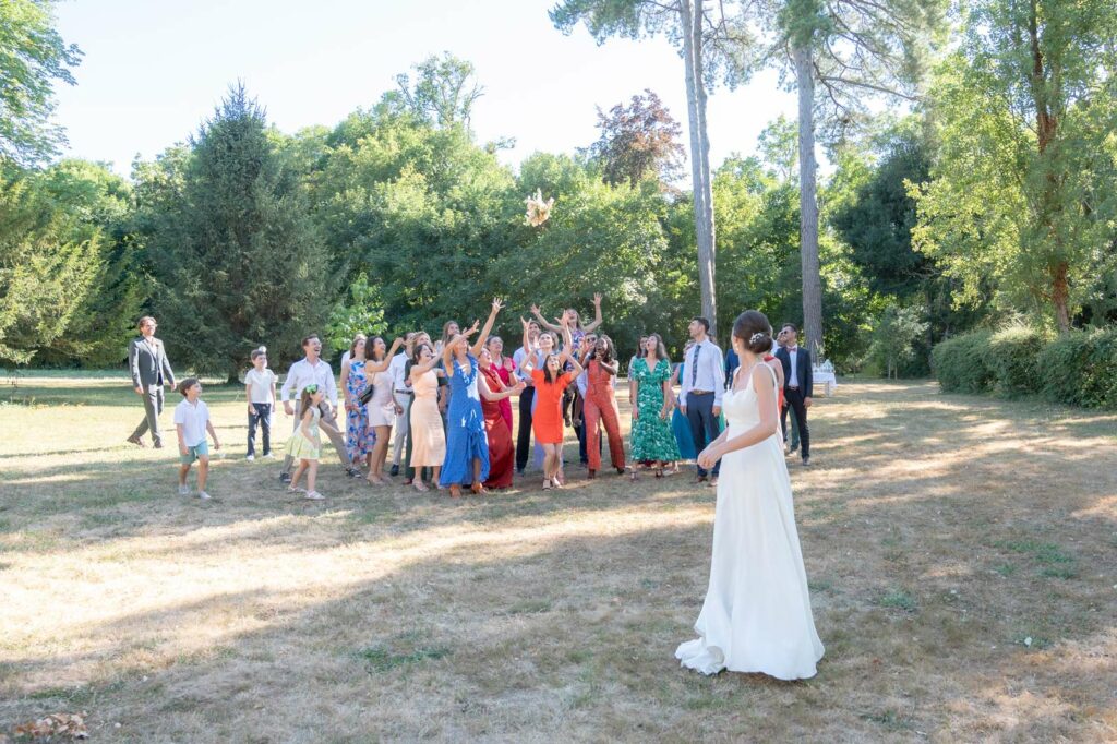 Lancer de bouquet. Orangerie de Maulny